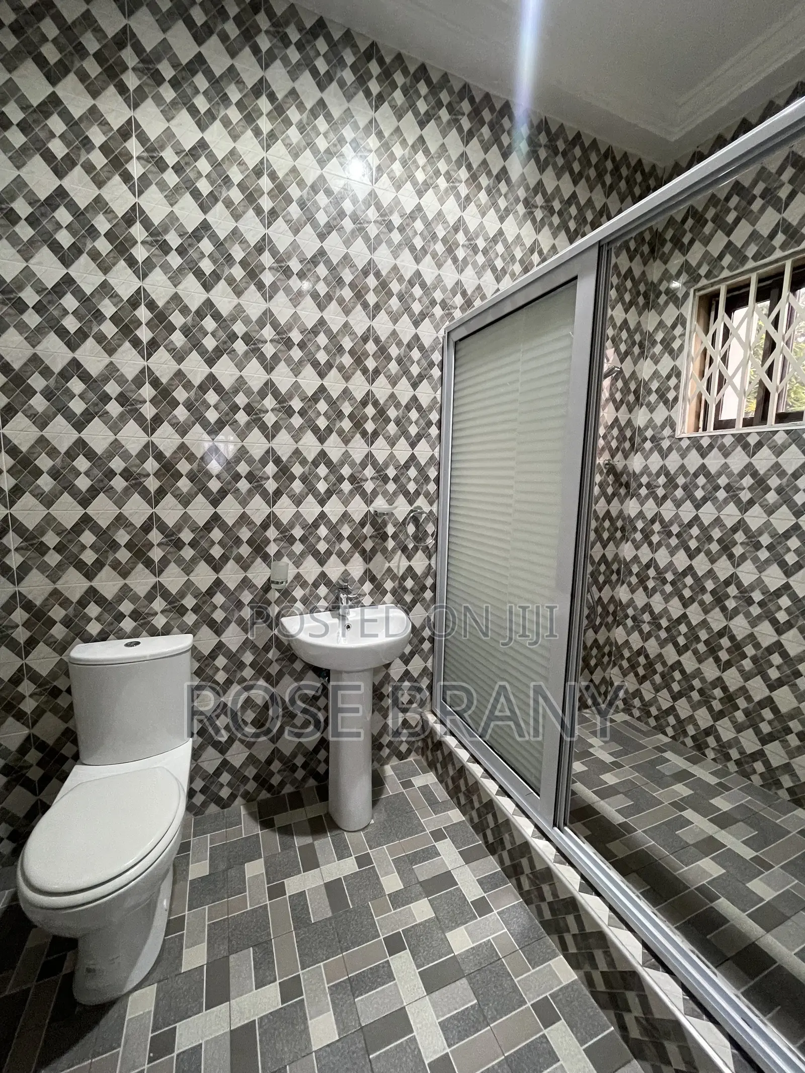 4bdrm House in Accra Metropolitan for rent