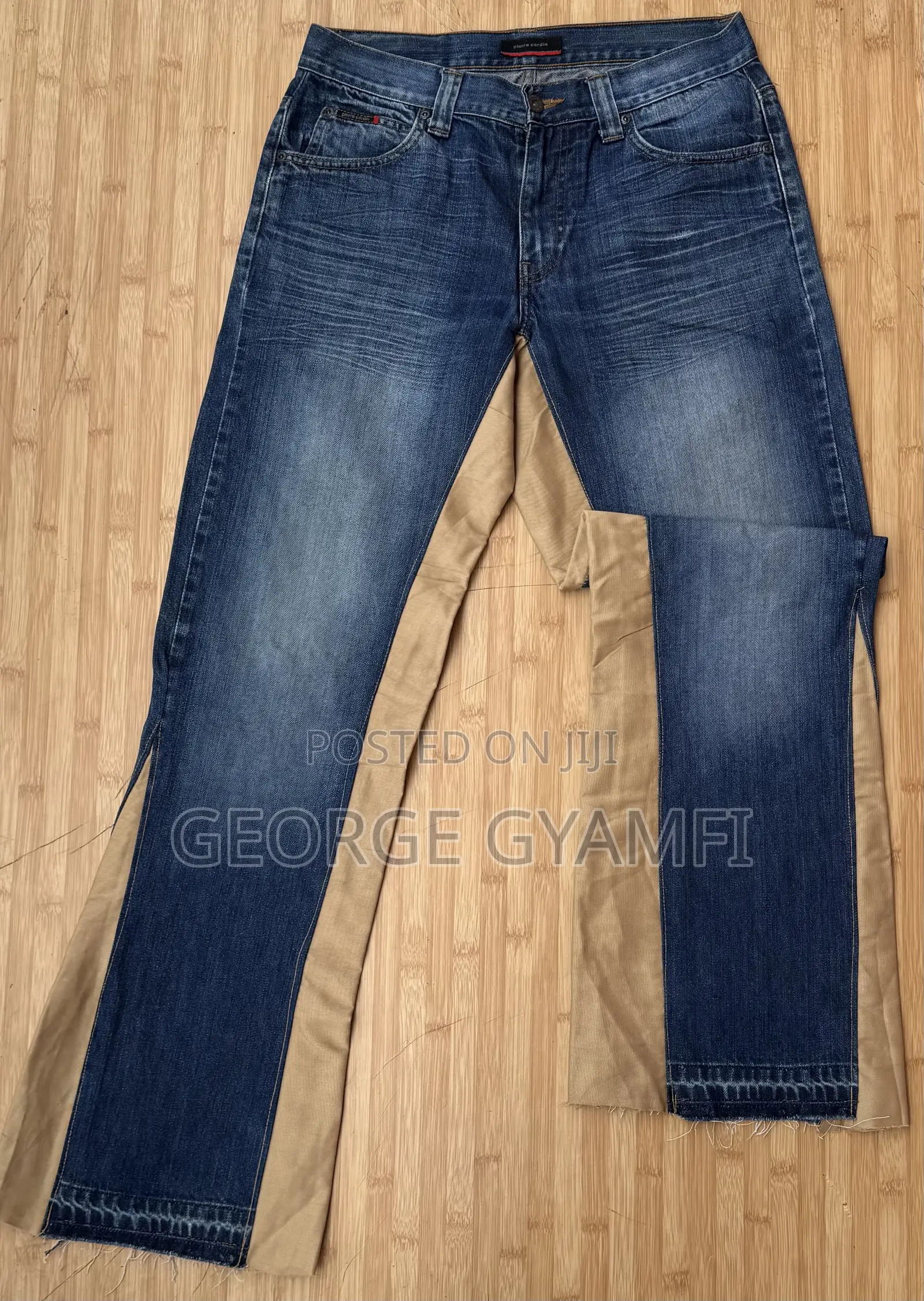 Flared/Bootcut Jeans