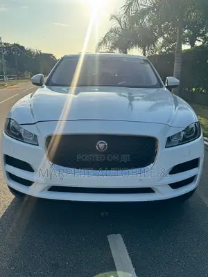 Jaguar F-Pace 35t Prestige AWD 2018 White