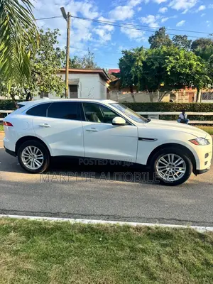Jaguar F-Pace 35t Prestige AWD 2018 White