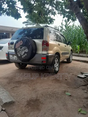 Toyota RAV4 Automatic 2002 Gold