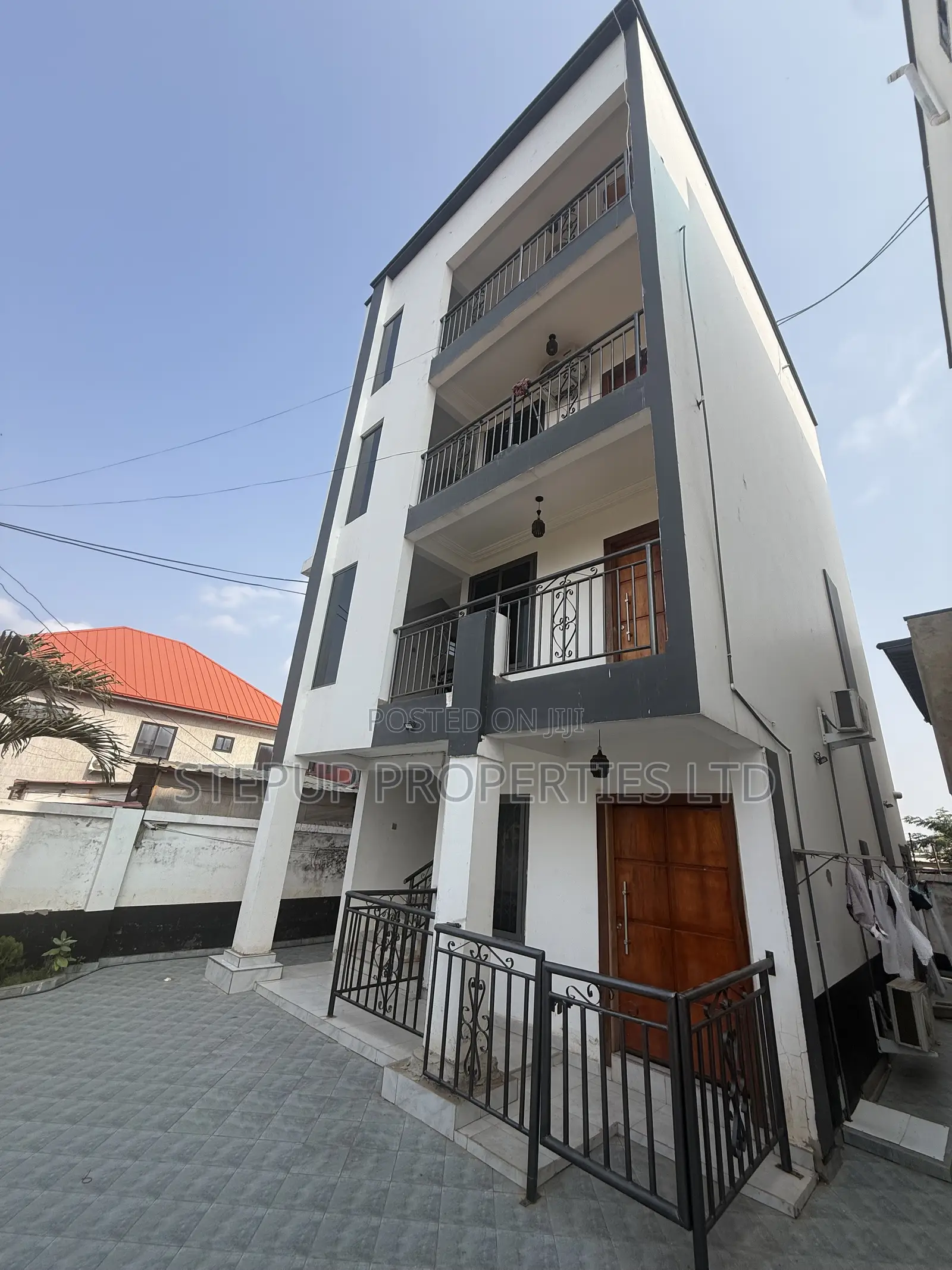 1bdrm Apartment in Lakeside for rent
