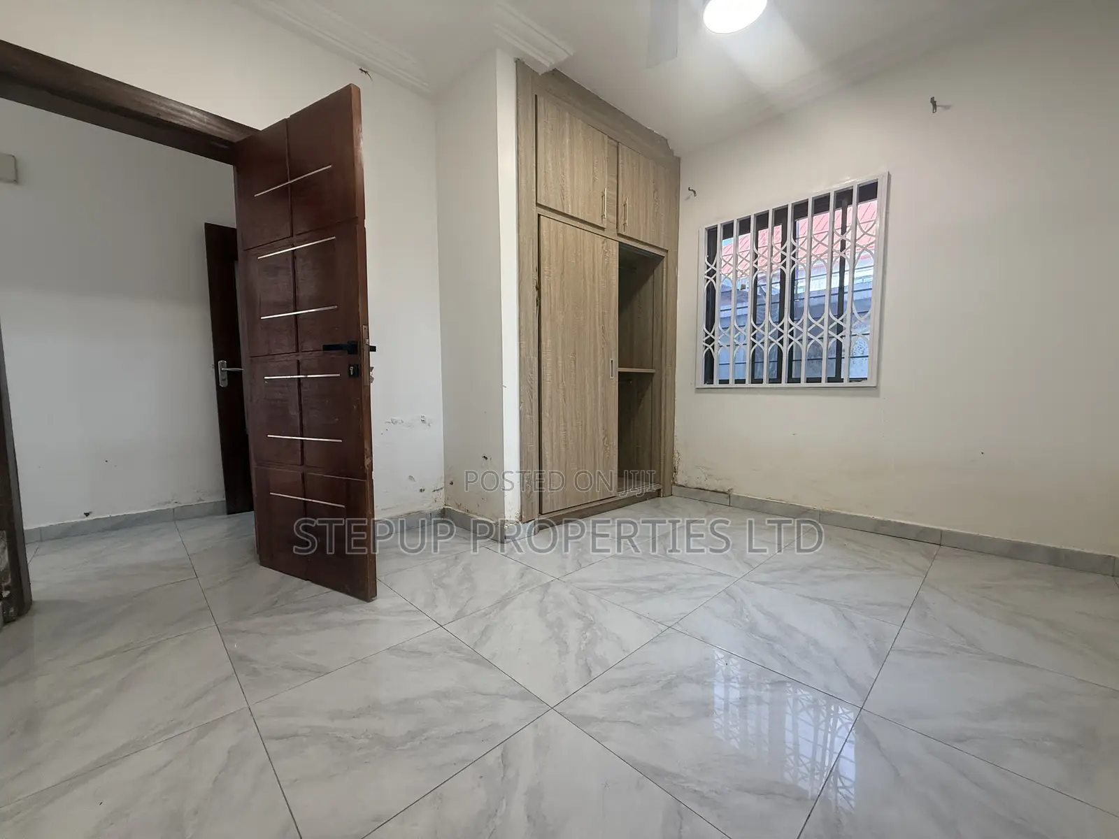 1bdrm Apartment in Lakeside for rent