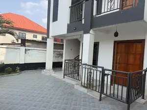 1bdrm Apartment in Lakeside for rent