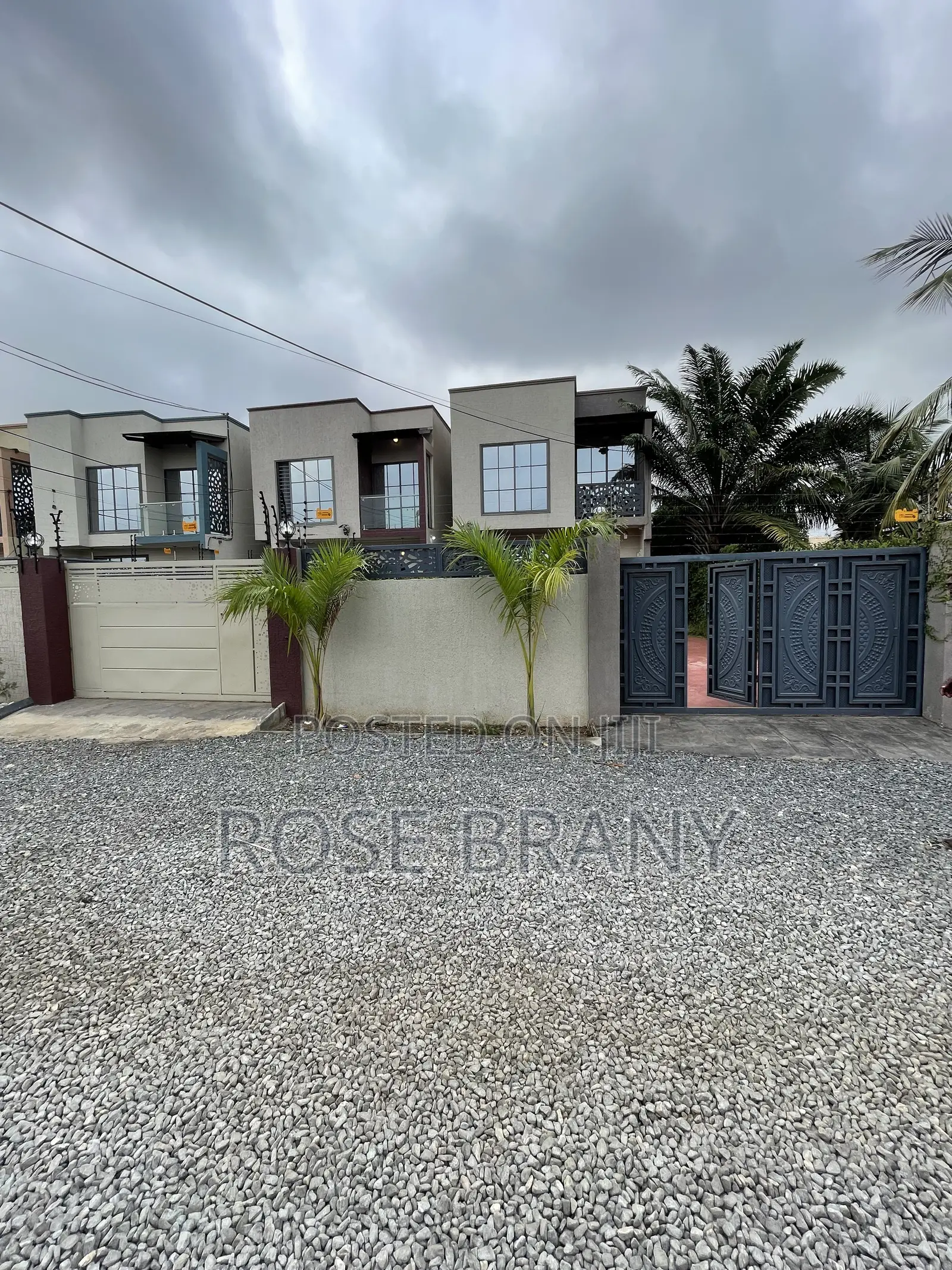 4bdrm House in Accra Metropolitan for sale