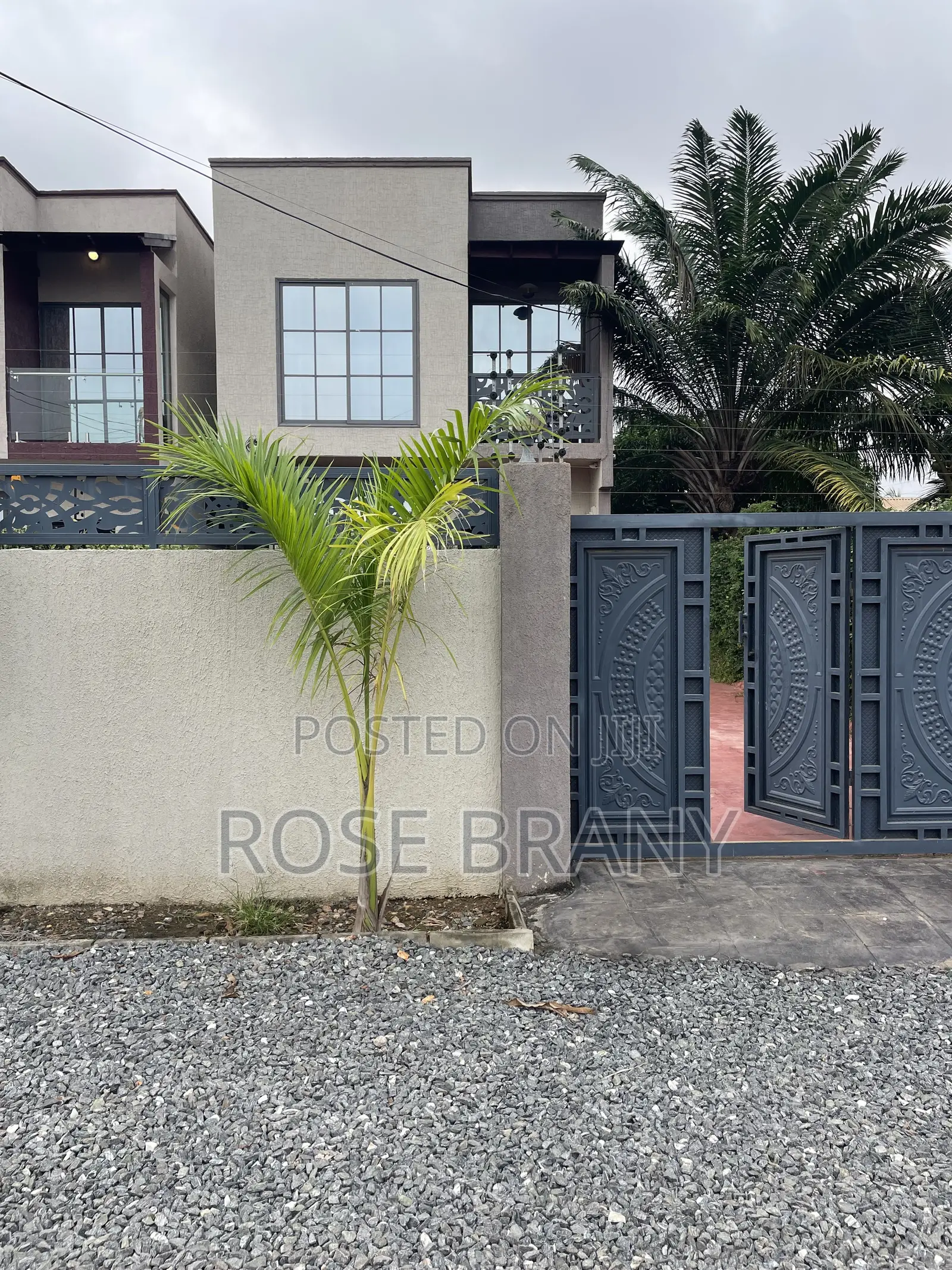 4bdrm House in Accra Metropolitan for sale