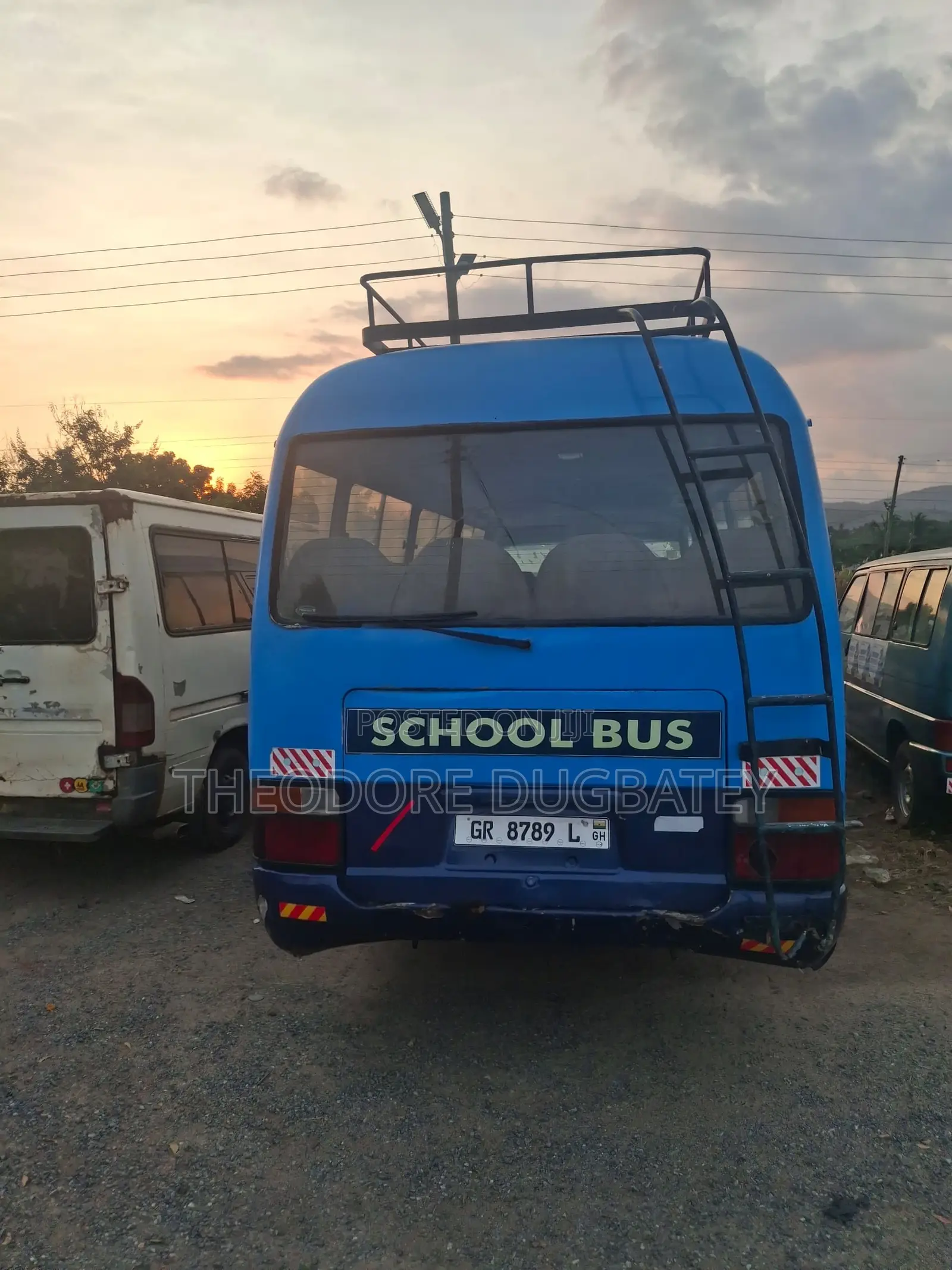 Toyota Coaster 1995 Blue
