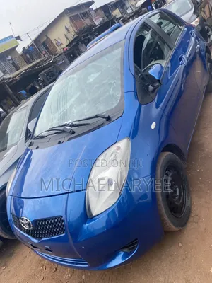 Toyota Yaris 2010 Blue