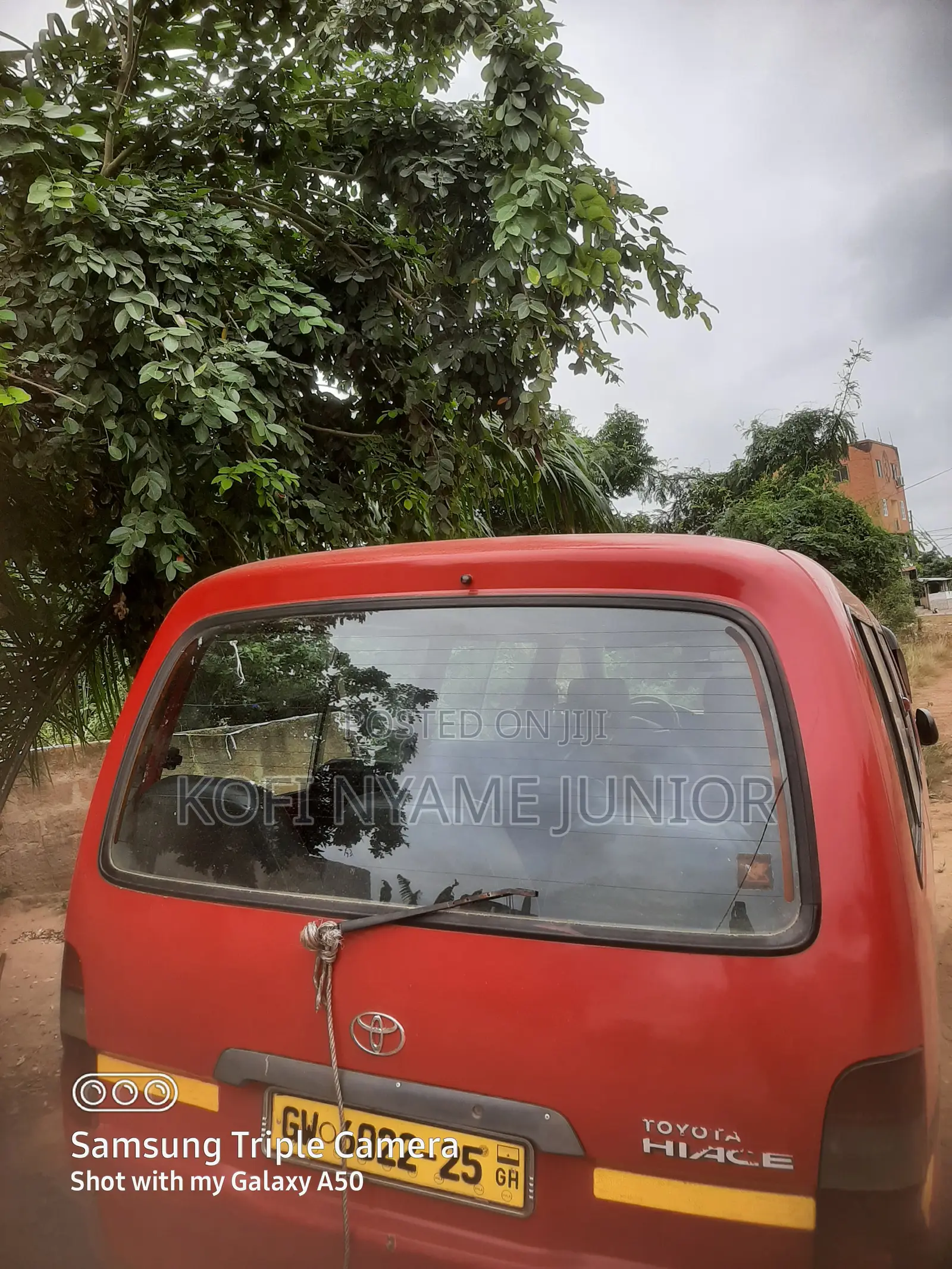 Toyota HiAce 2006 Red