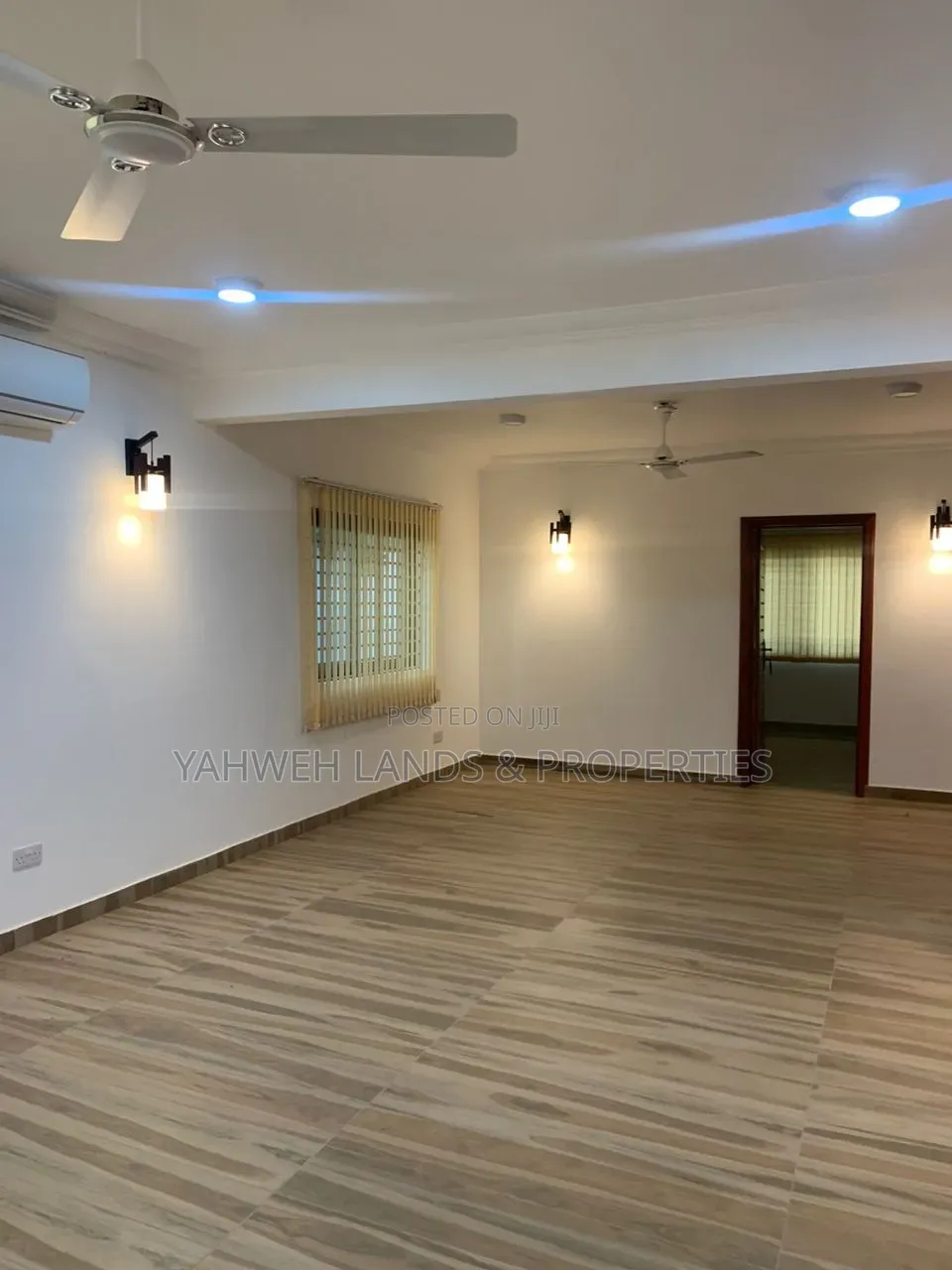 5bdrm House in Com 18, Baatsona Total for rent