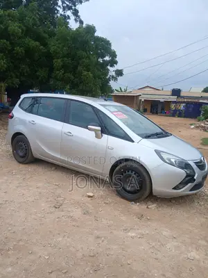 Opel Zafira 2015 Silver