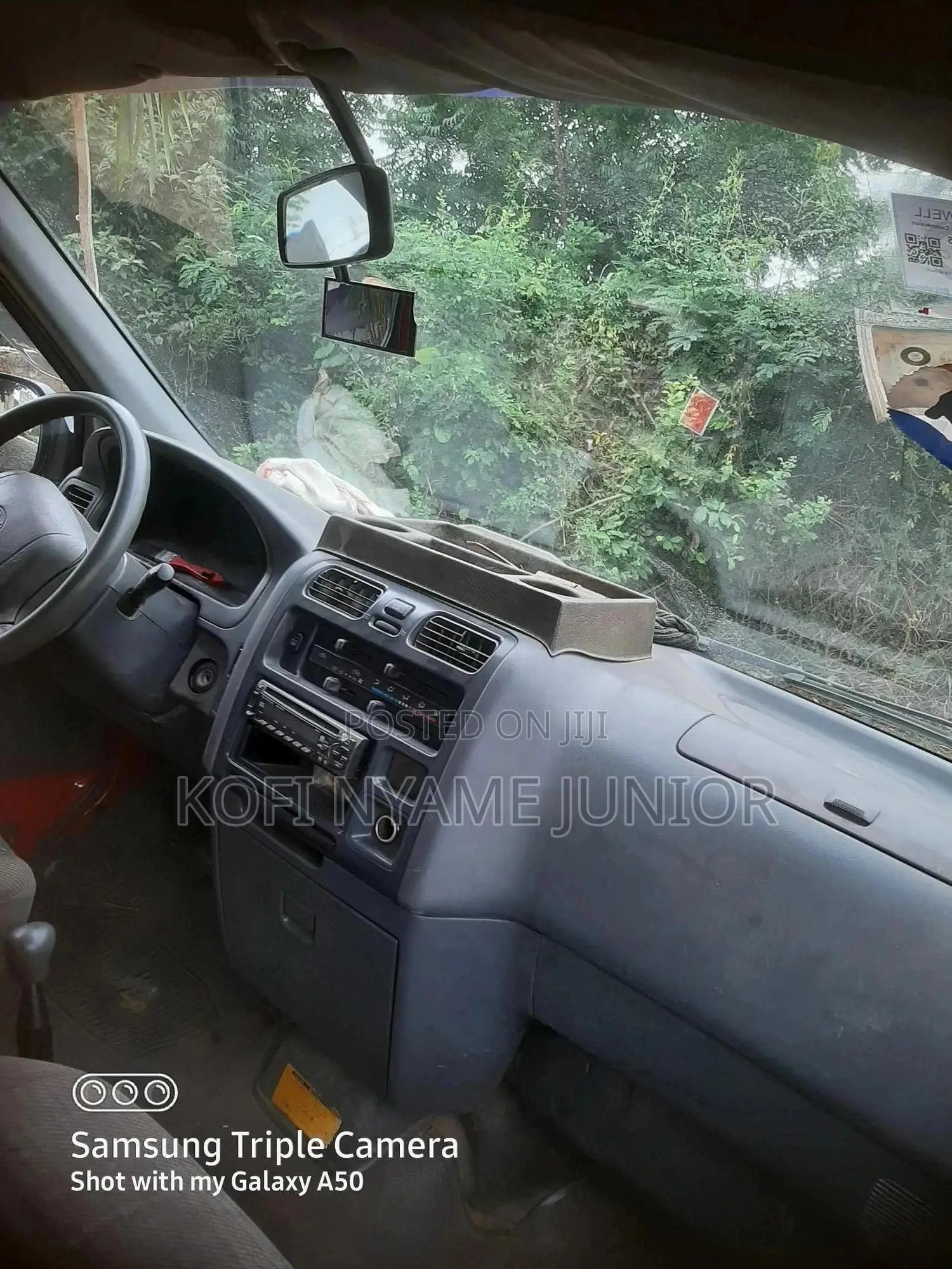Toyota HiAce 2006 Red