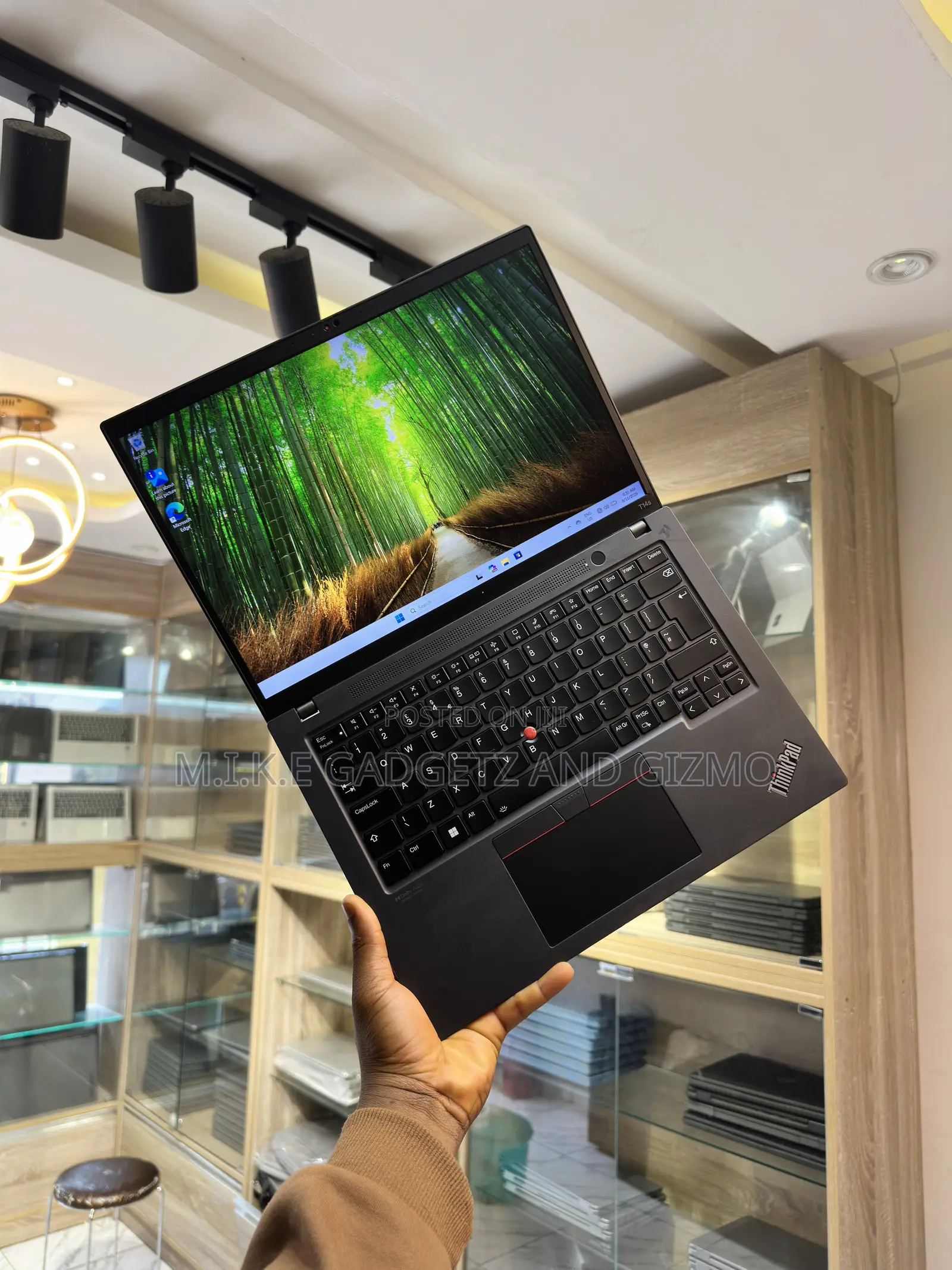 Laptop Lenovo ThinkPad T14s G4 16GB Intel Core i5 SSD 512GB