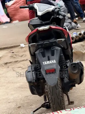 Yamaha Aerox 2025 Red