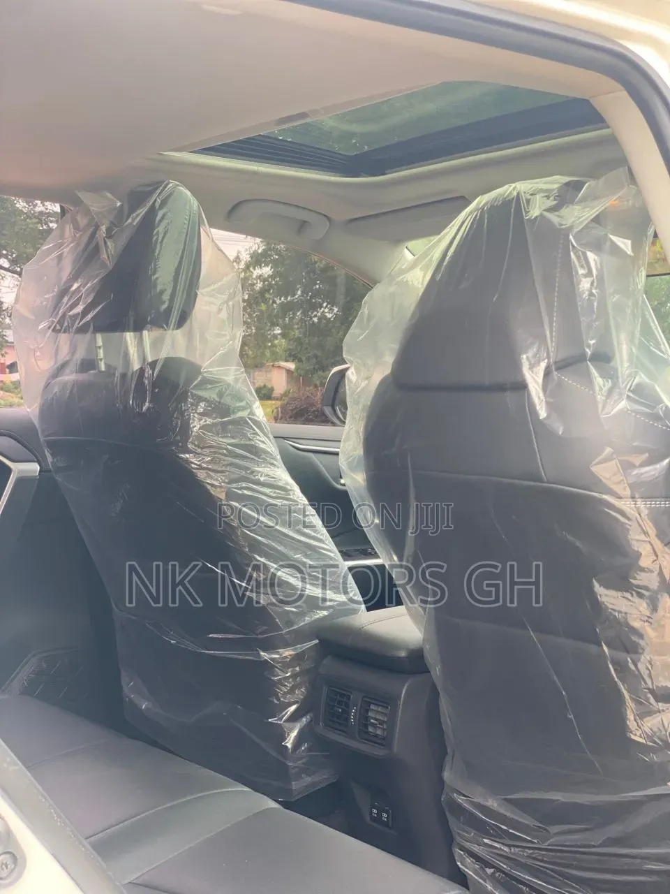 Toyota RAV4 2021 White