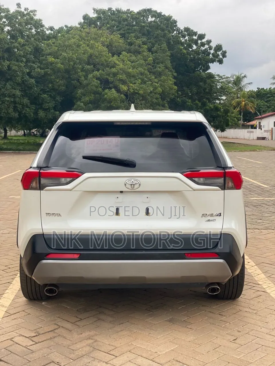 Toyota RAV4 2021 White