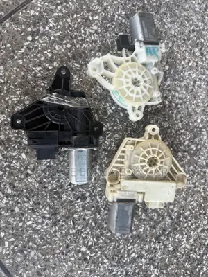 Mercedes Benz GLC 300 2016-2022 Right Side Power Window Motors