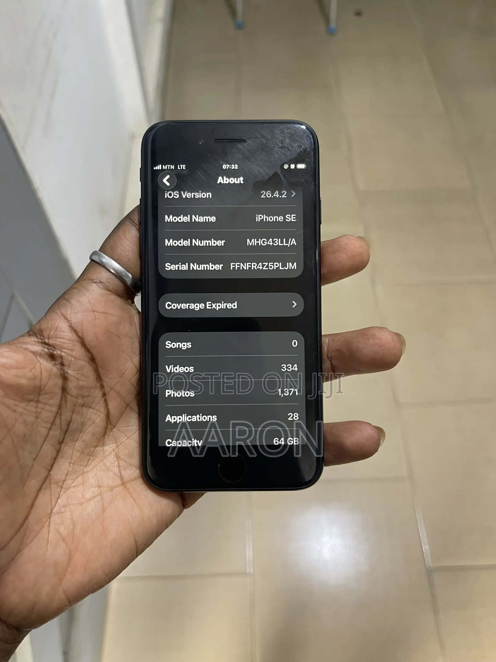 Apple iPhone SE 64 GB Black