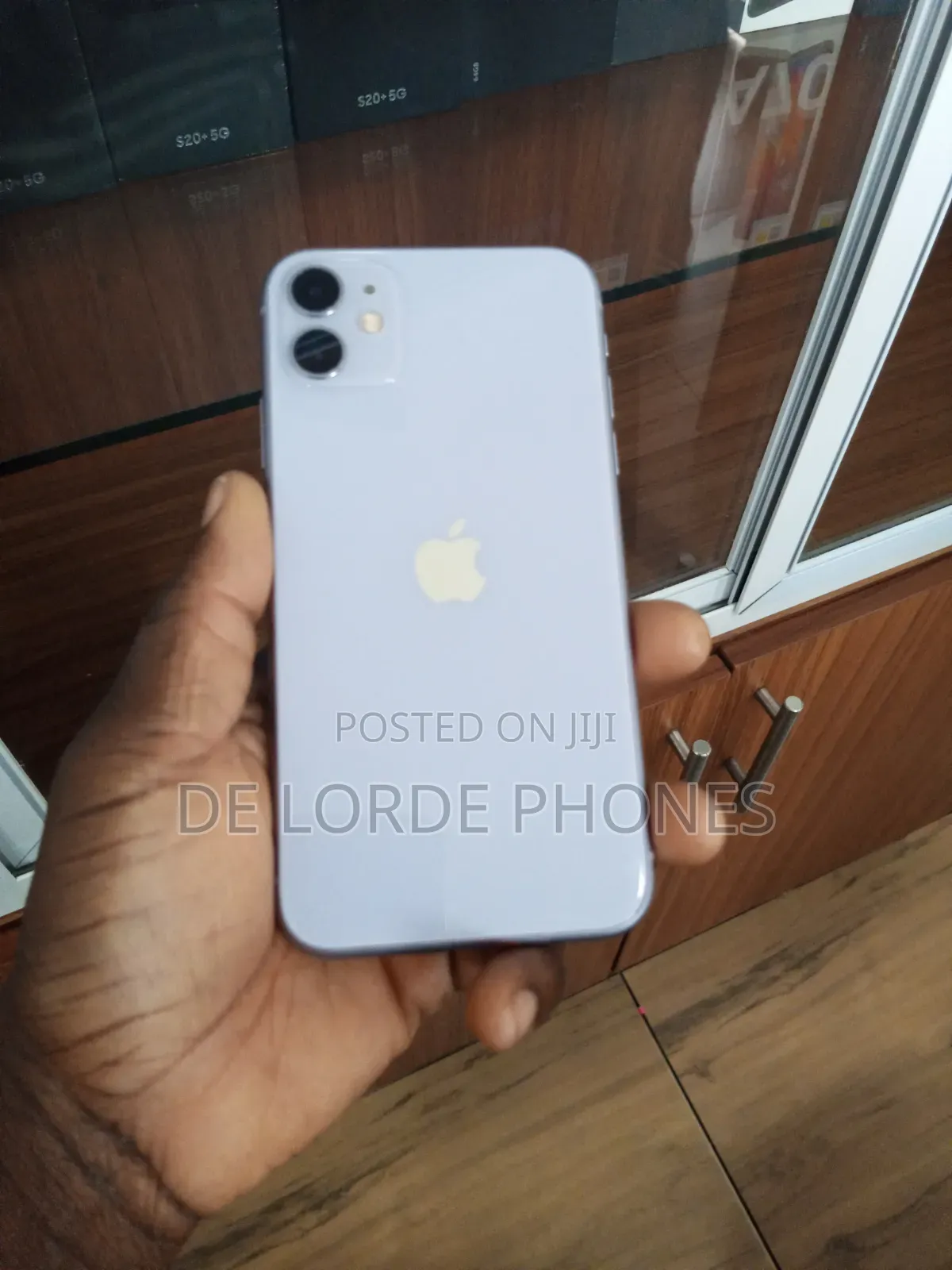 Apple iPhone 11 64 GB Purple