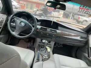 BMW 525i 2005 Gray