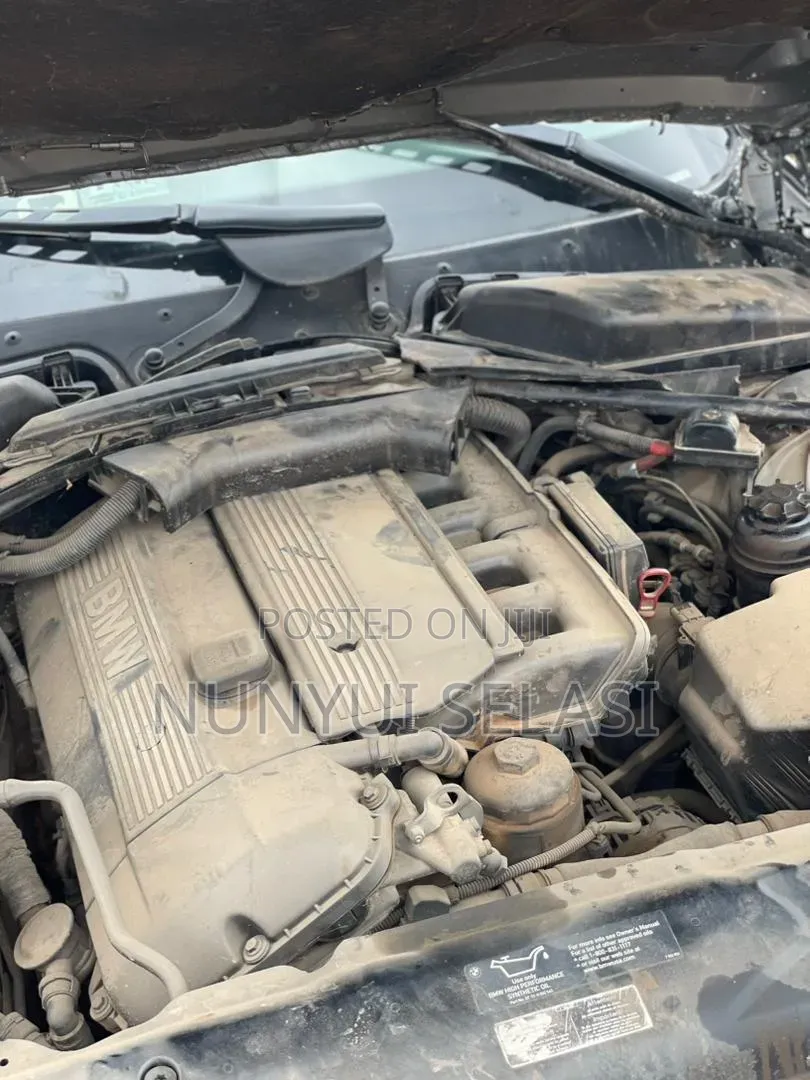 BMW 525i 2005 Gray