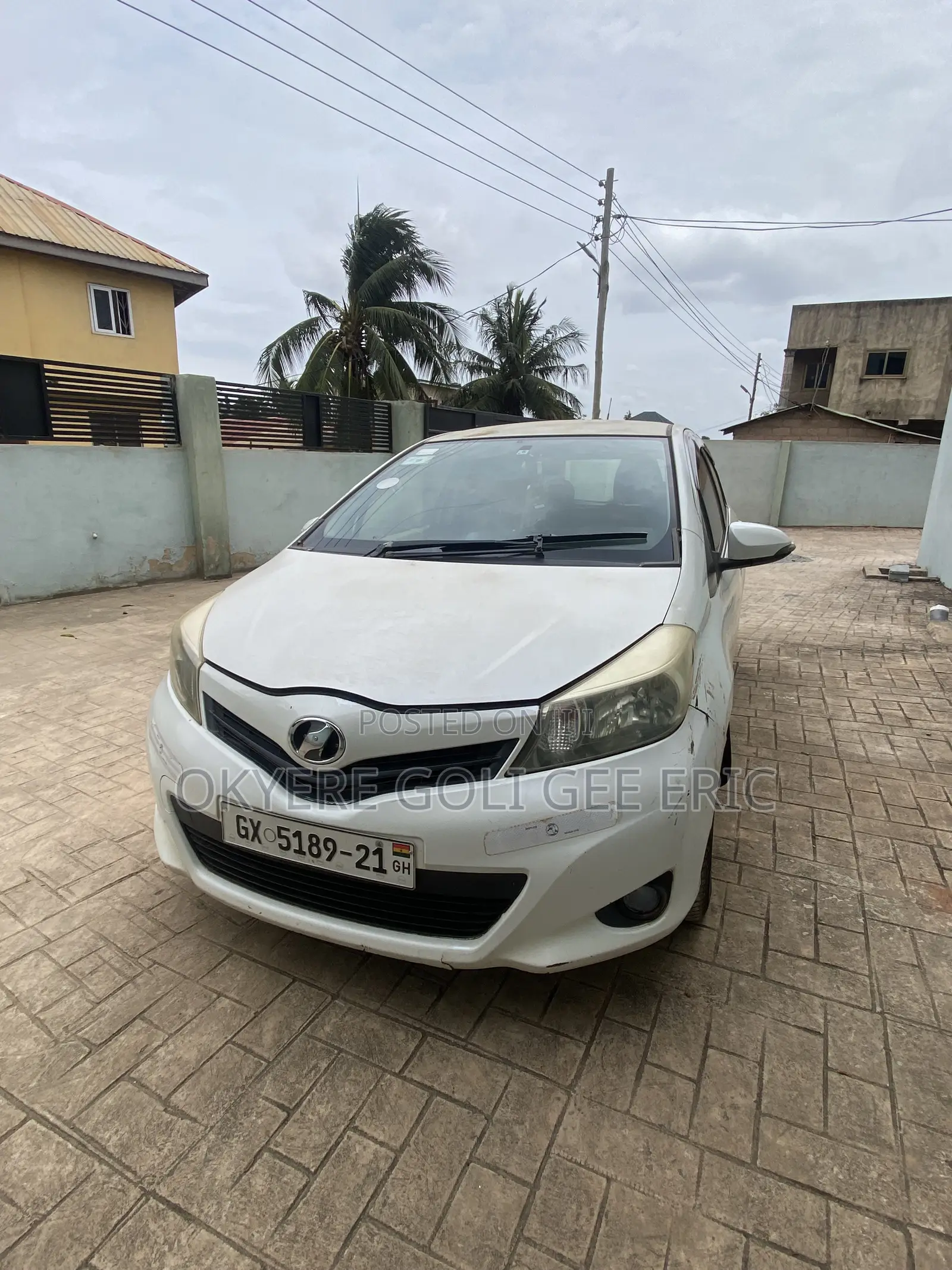 Toyota Vitz 1.3 AWD 3dr 2010 Off white
