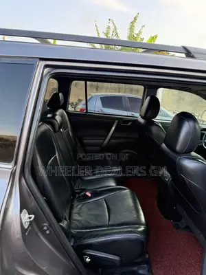 Toyota Highlander Limited 3.5l 4WD 2013 Gray