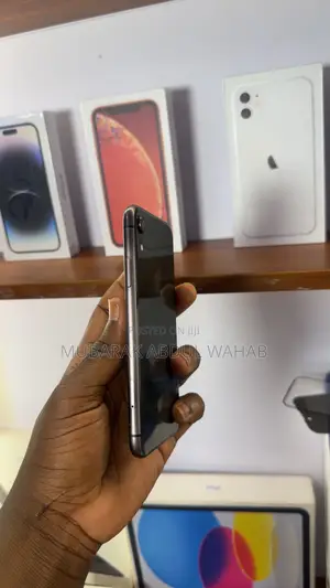 Apple iPhone XR 64 GB Black
