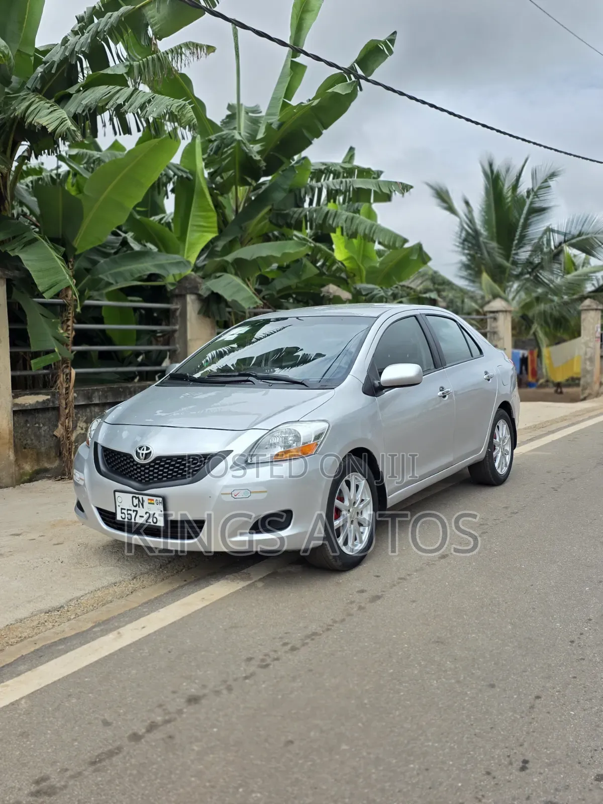 Toyota Yaris 2012 Silver