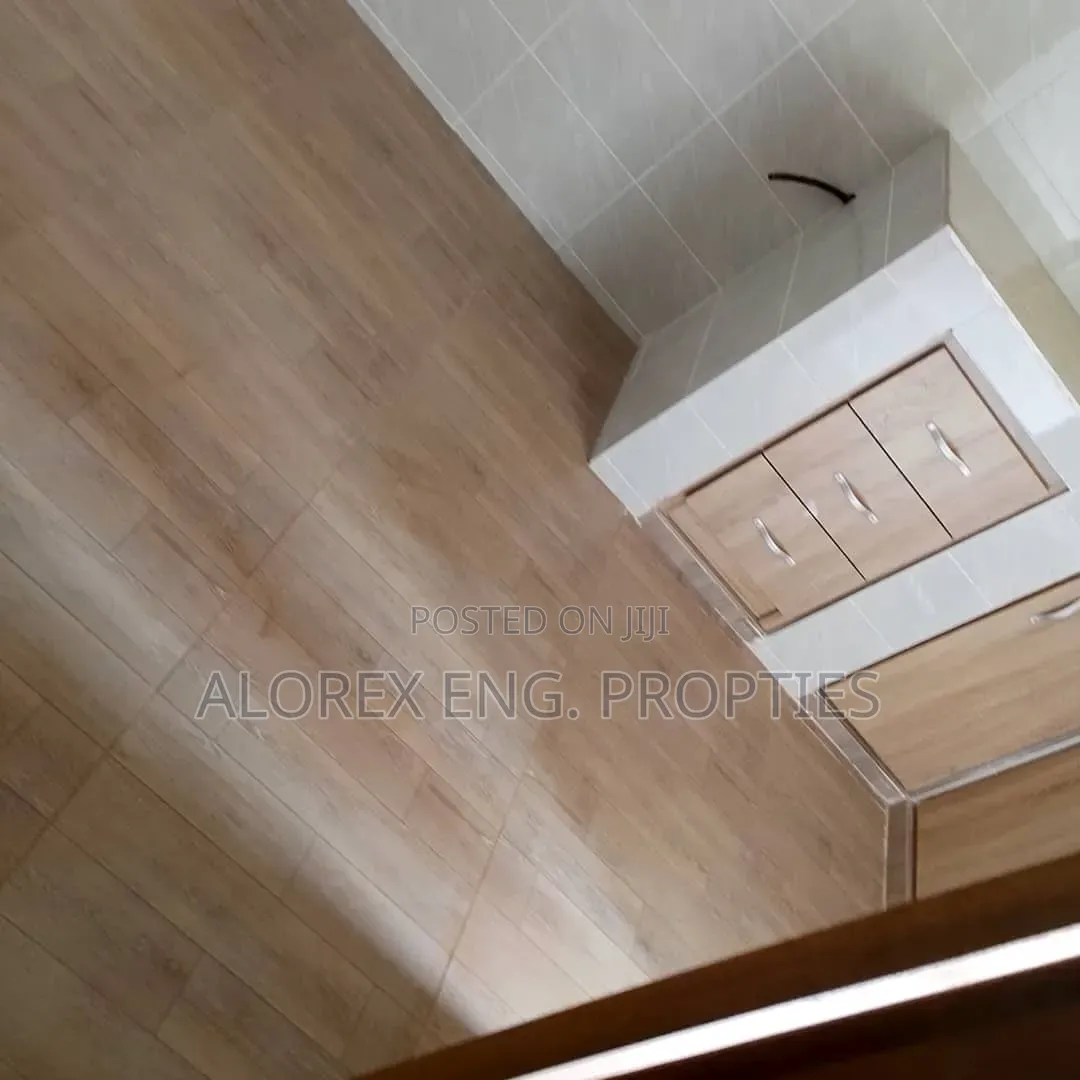 2bdrm Apartment in Adenta, Amanfro, Frafraha for rent