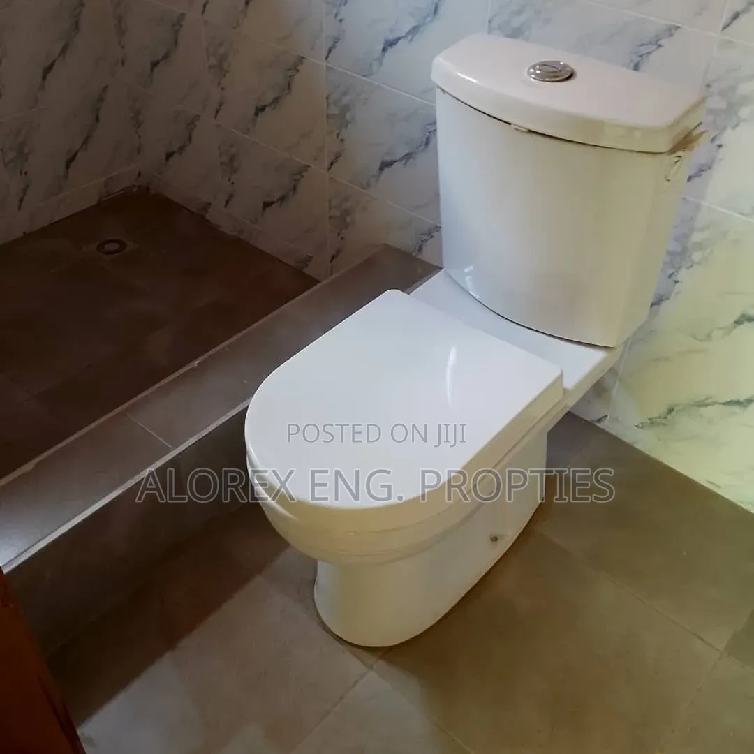 2bdrm Apartment in Adenta, Amanfro, Frafraha for rent