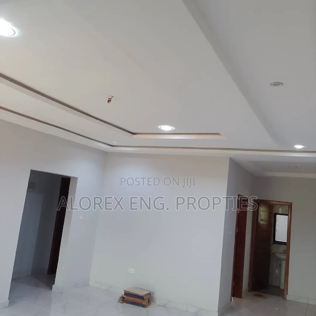2bdrm Apartment in Adenta, Amanfro, Frafraha for rent