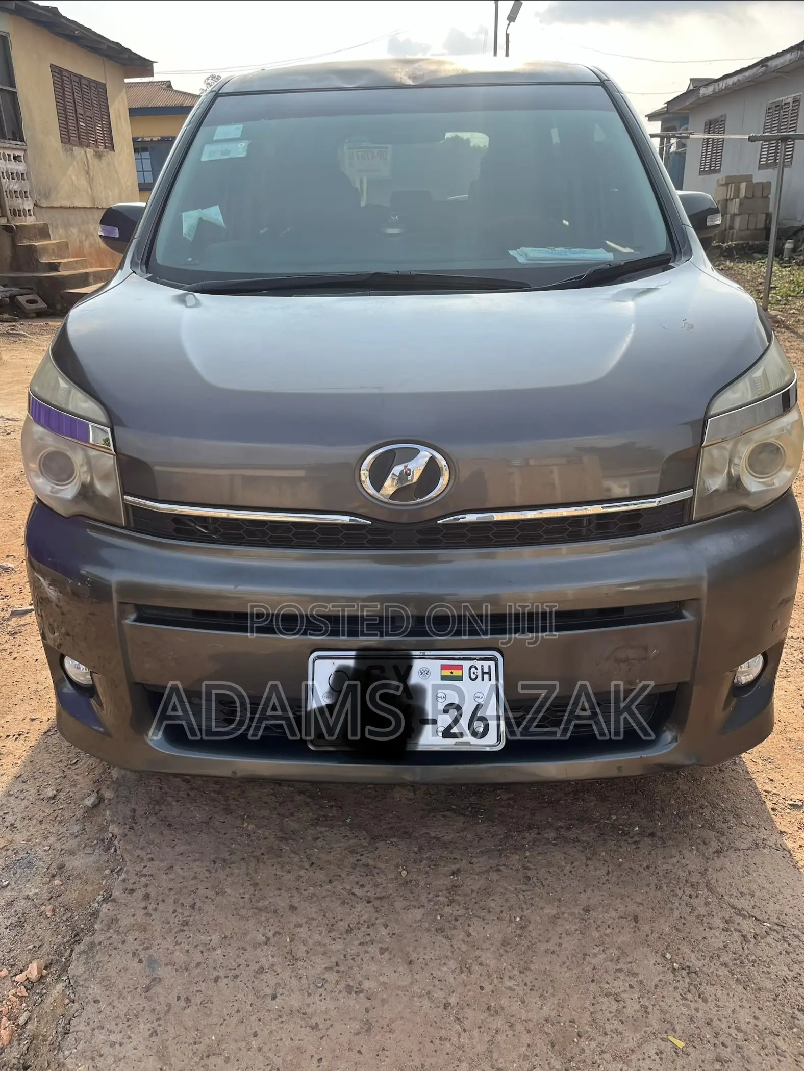 Toyota Voxy X 2WD 8-Seater 2013 Gray