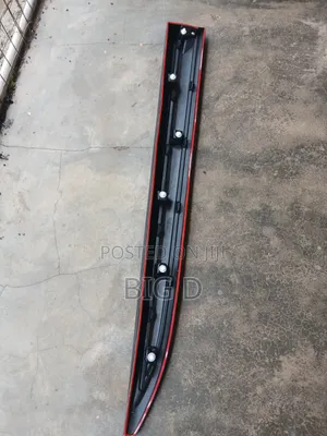 Mitsubishi Outlander 2016,2017,2018,2019,2020 Front Door Moulding