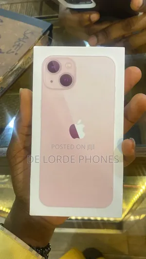 New Apple iPhone 13 128 GB Pink