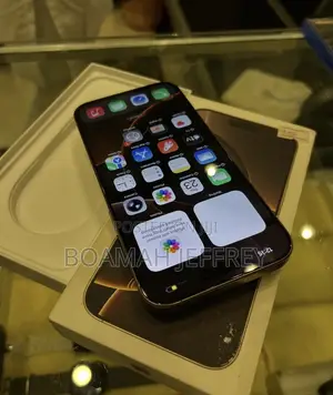 Apple iPhone 16 Pro Max 256 GB Gold