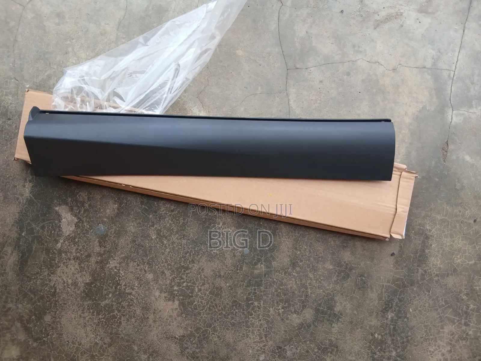 Mitsubishi Outlander 2023 Back Door Moulding