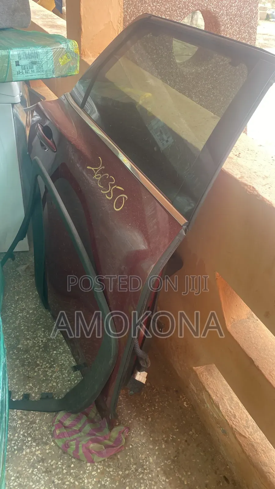 Nissan Pathfinder 2023 Rear Door Glass