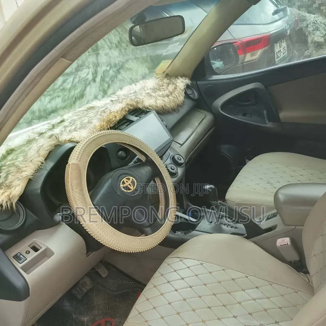 Toyota RAV4 2008 Gold