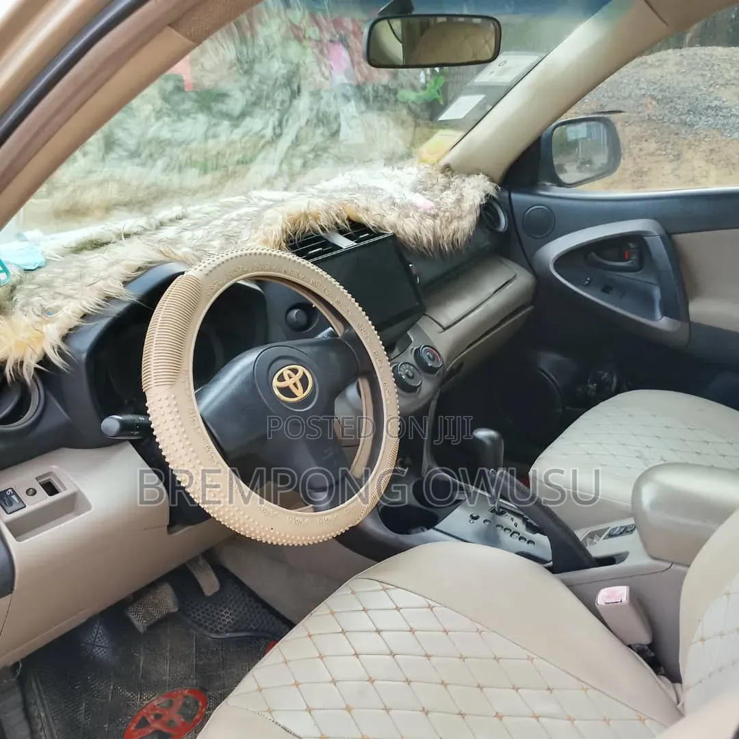 Toyota RAV4 2008 Gold