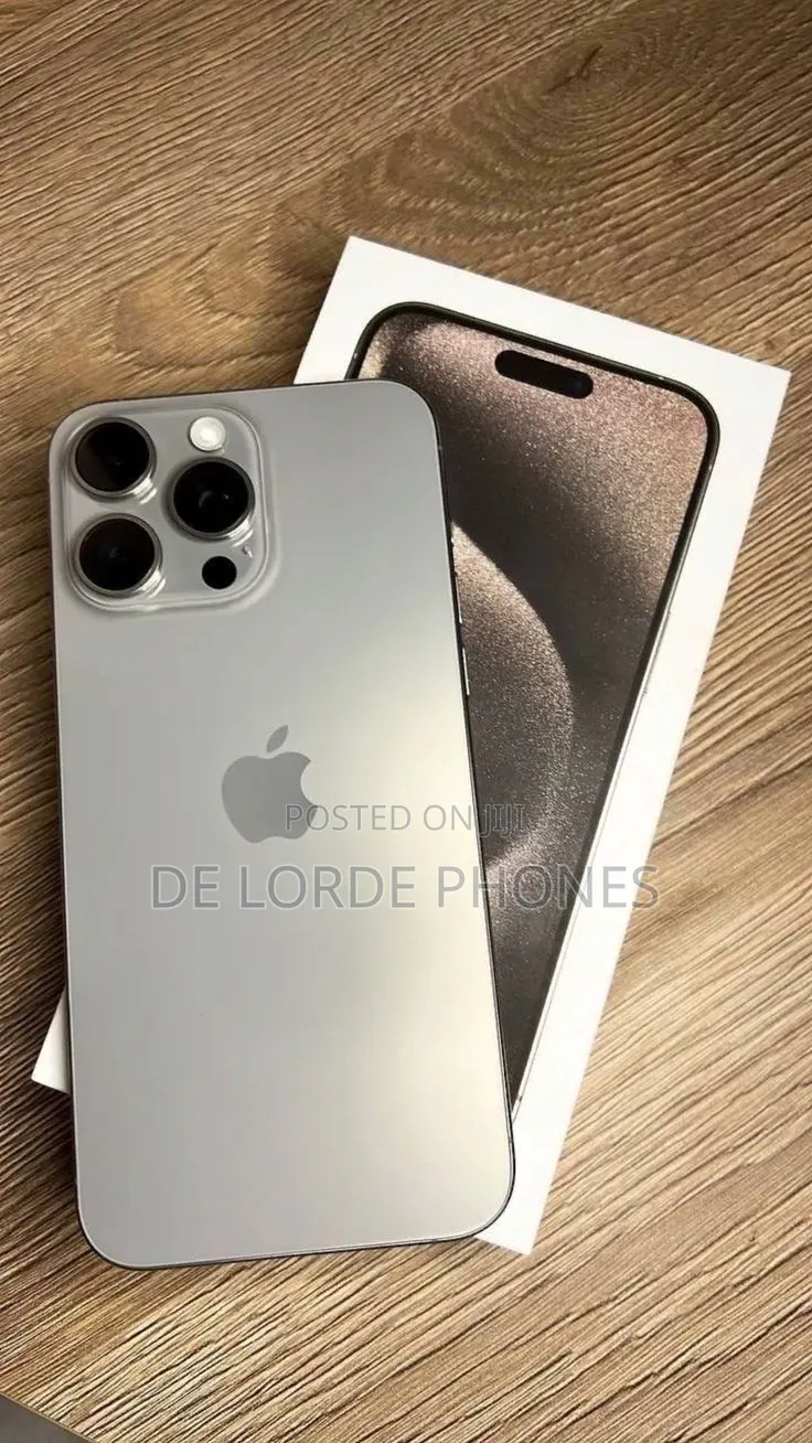 New Apple iPhone 15 Pro Max 256 GB Black