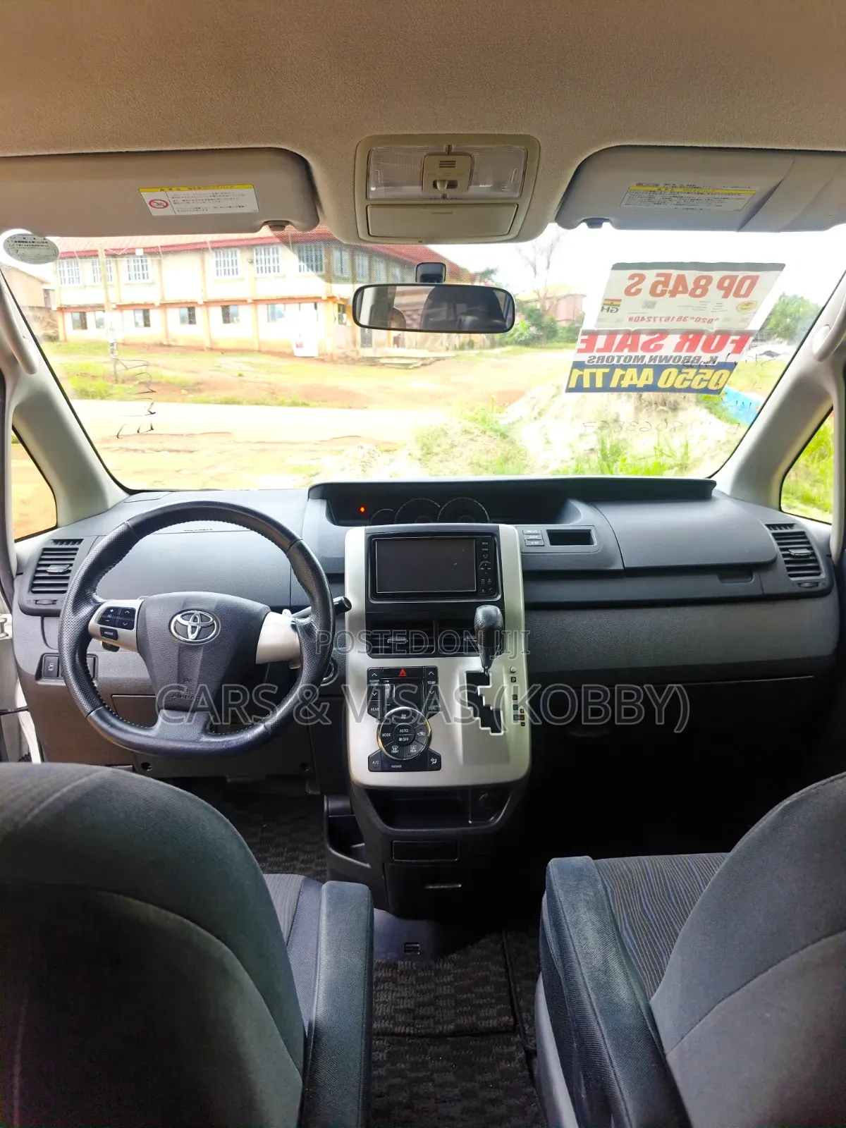 Toyota Voxy 2013 White