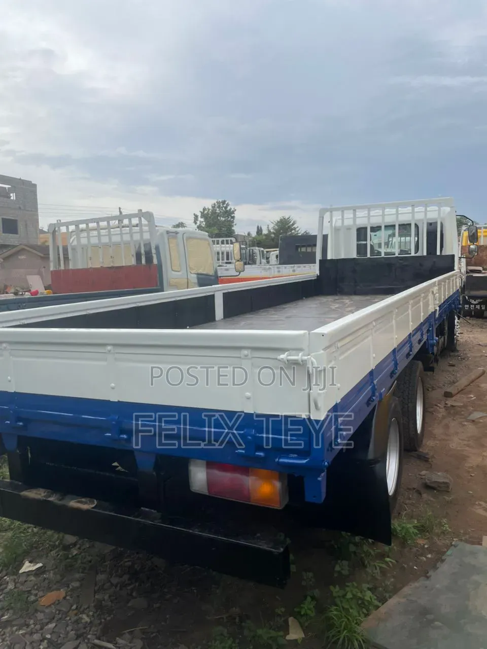 Hyundai  5 Ton Double Axles