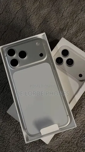 New Apple iPhone 17 Pro Max 256 GB Silver