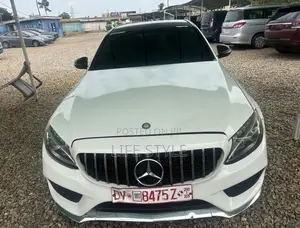 Mercedes-Benz C300 2017 White