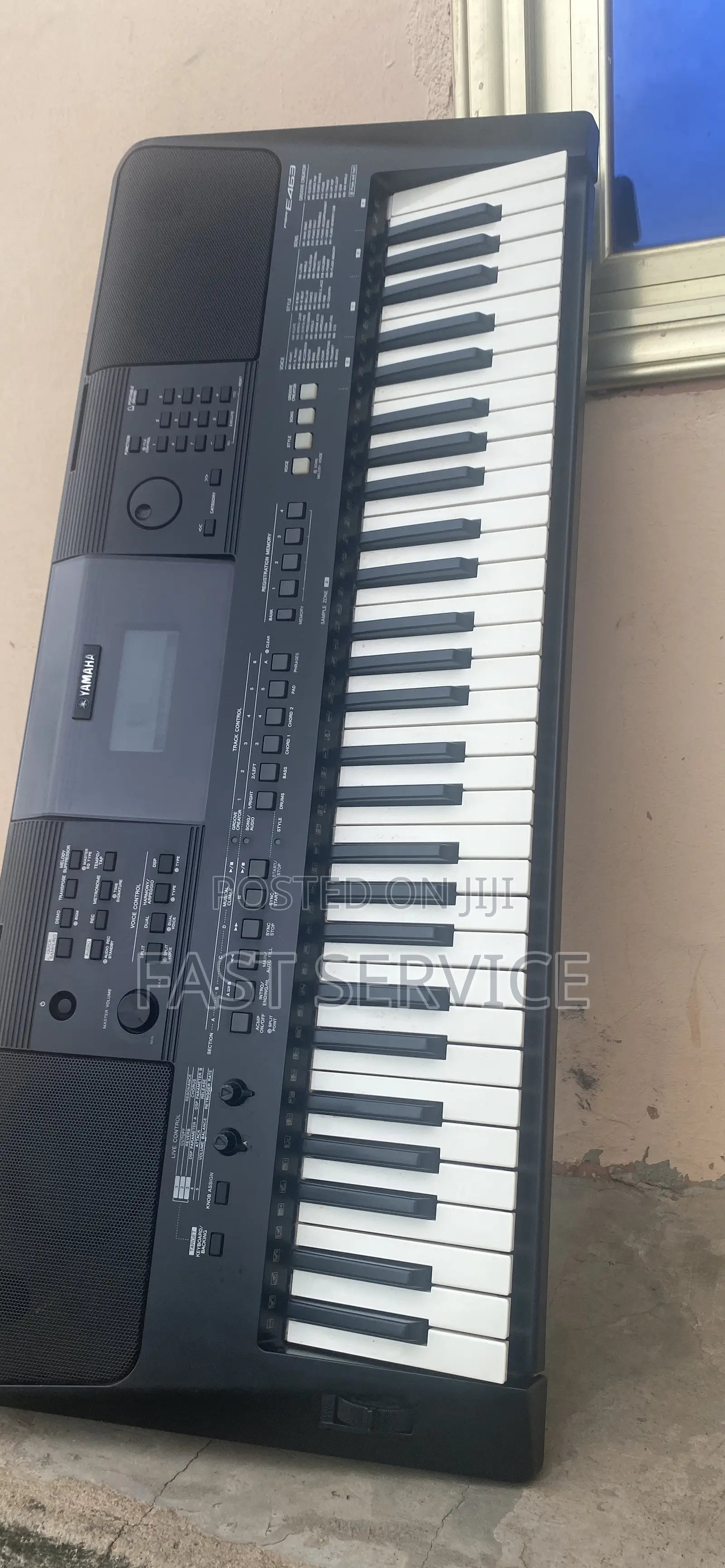 Yamaha E463 Keyboard