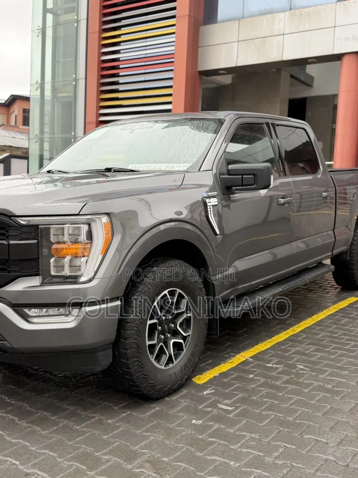 Ford F-150 XLT 2022 Gray