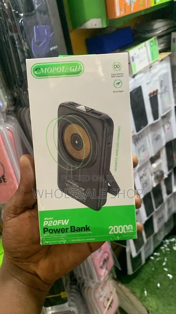 C-Mopol WIRELESS Charging Power Bank With Four Cables