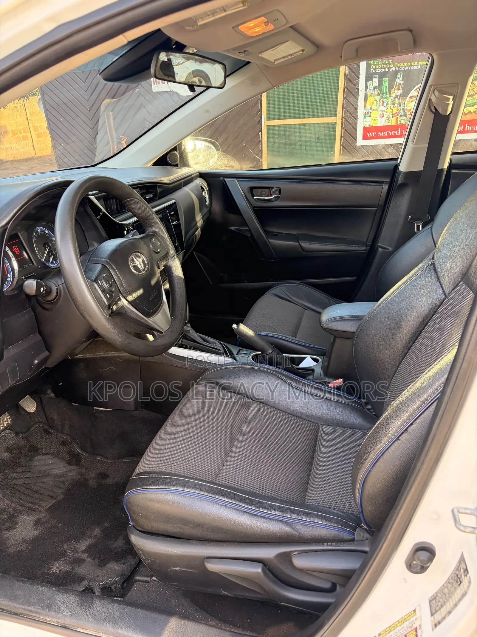 Toyota Corolla SE 4dr Sedan (1.8L 4cyl CVT) 2017 White