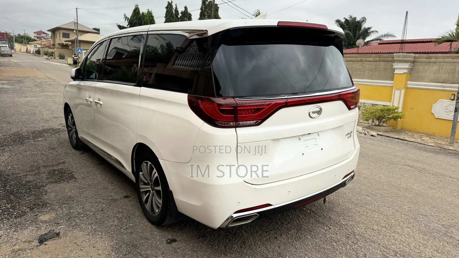 Car 2018 White